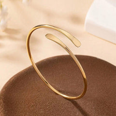 Metal Twist Geometric Knot Winding Hollow Open-end High-grade Light Luxury Personality Fashion Ladies' Bracelet - Otaj Gifts